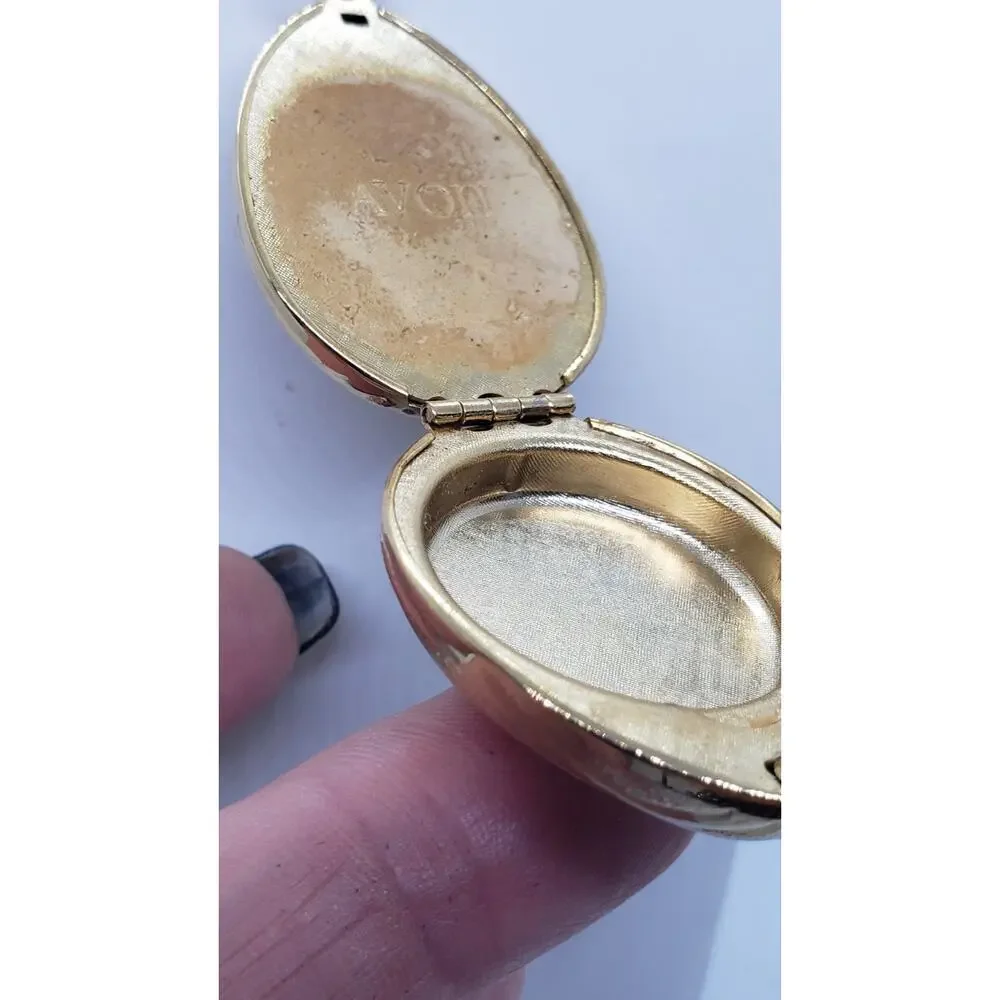 Vintage Locket Pendant  1968 Stash Perfume Opens Gold Plated Avon